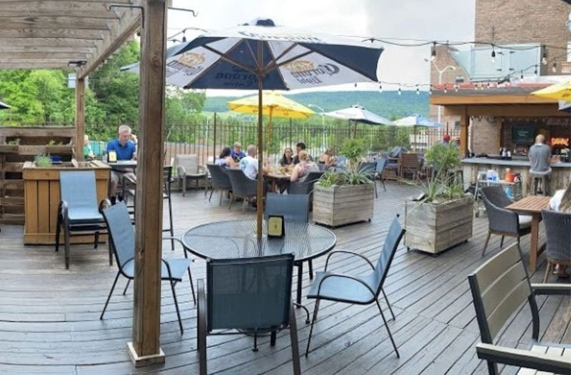 outdoor dining patio